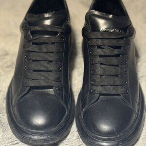 Alexander McQueen All Black & Black and White 100% Authentic size 42 1/2